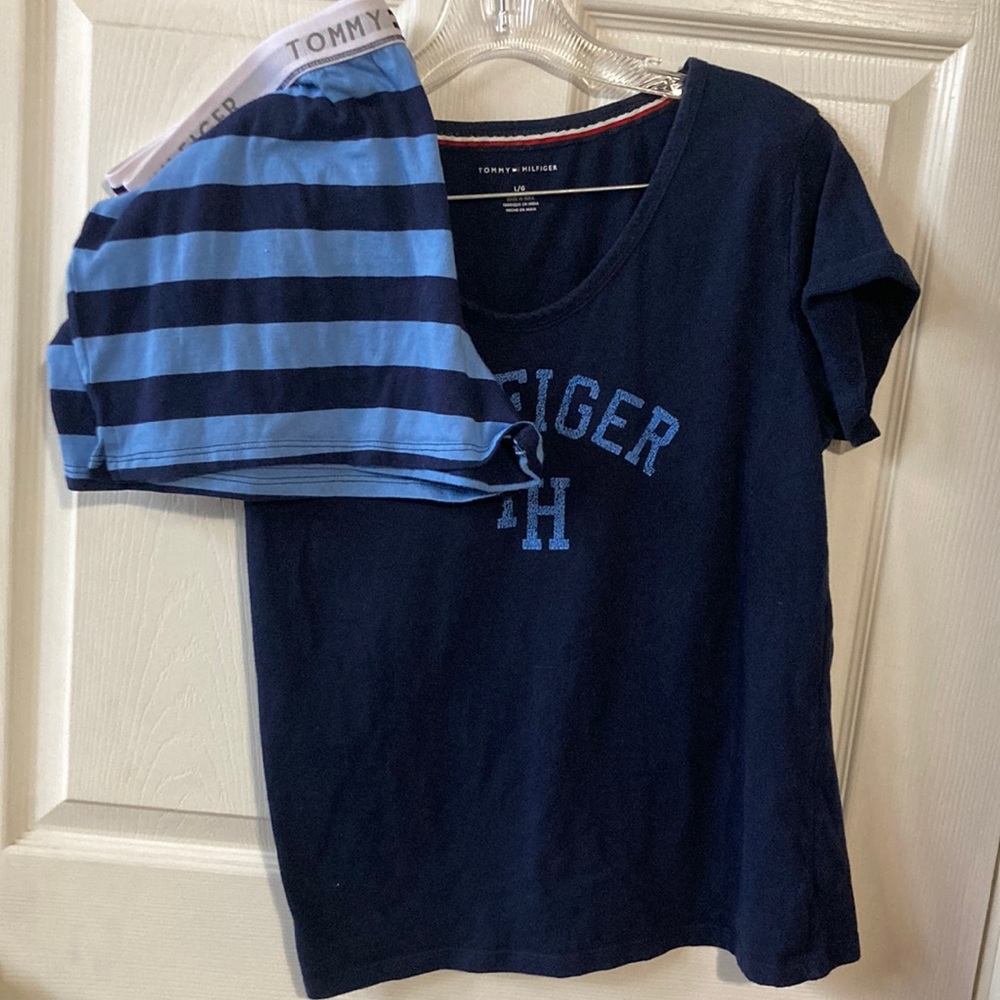 Tommy Hilfiger Blue Pajama Top and Shorts Set L